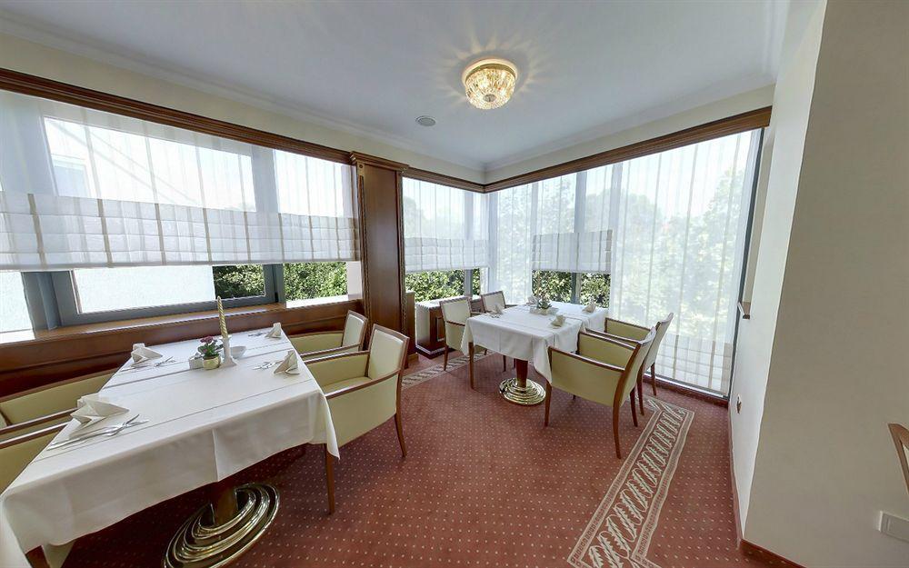 Grand Hotel Ocean Máribor Restaurante foto